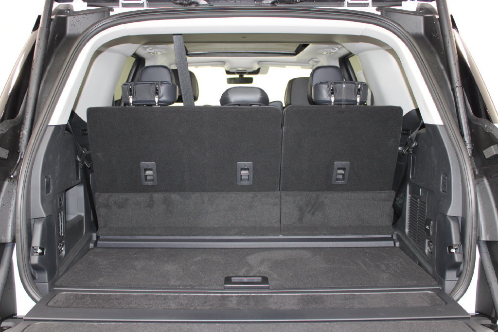 New 2027 Lincoln Navigator Reserve RWD image 16