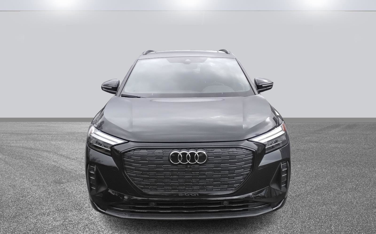 Certified 2025 Audi Q4 e-tron Premium w/ Convenience Package image 2