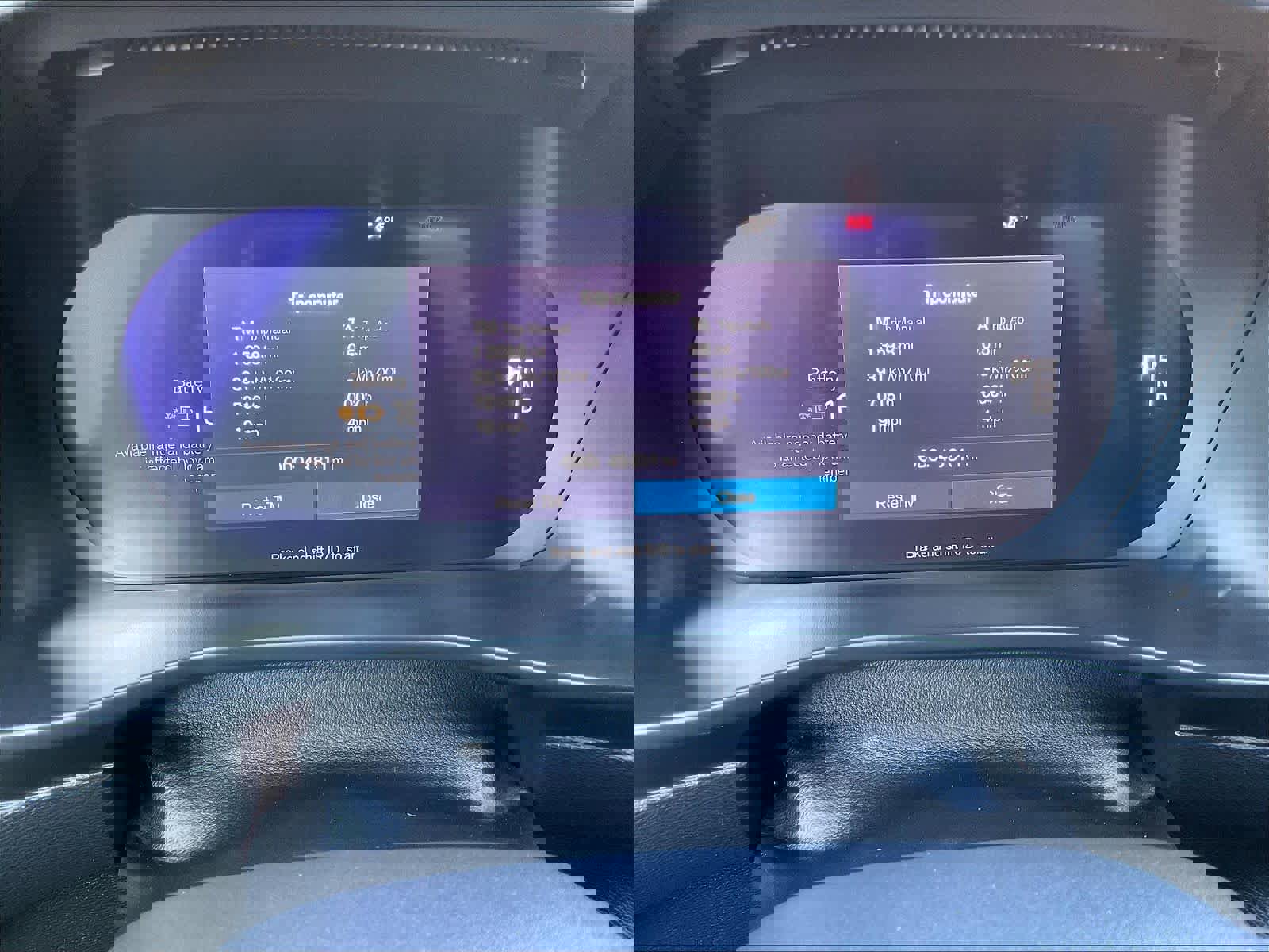 Used 2023 Volvo XC40 Recharge Plus image 23