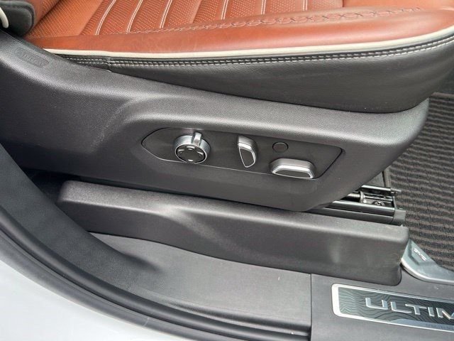 Certified 2025 GMC Sierra 2500 Denali Ultimate AWD/4WD image 18