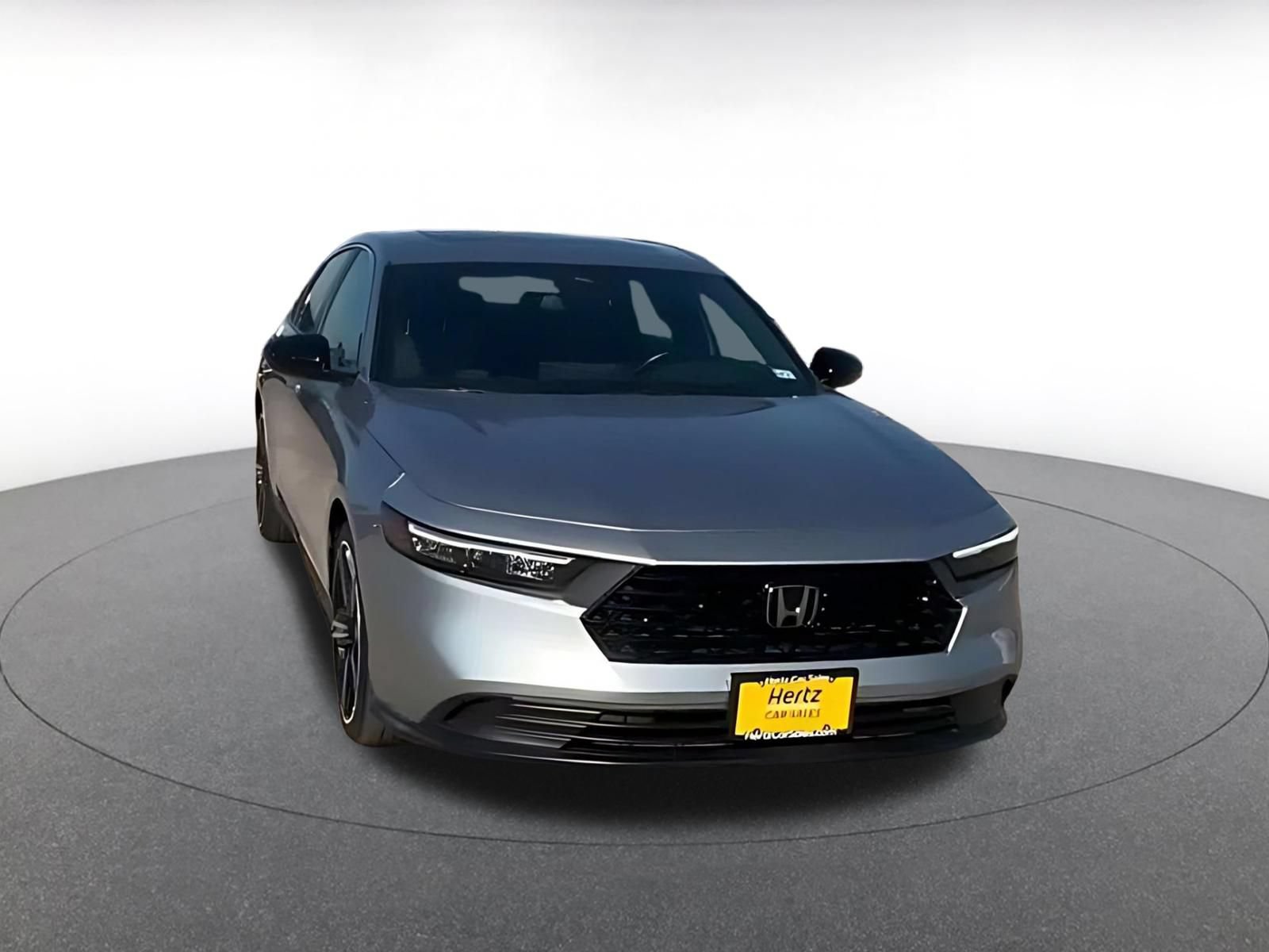 Used 2023 Honda Accord Sport image 3