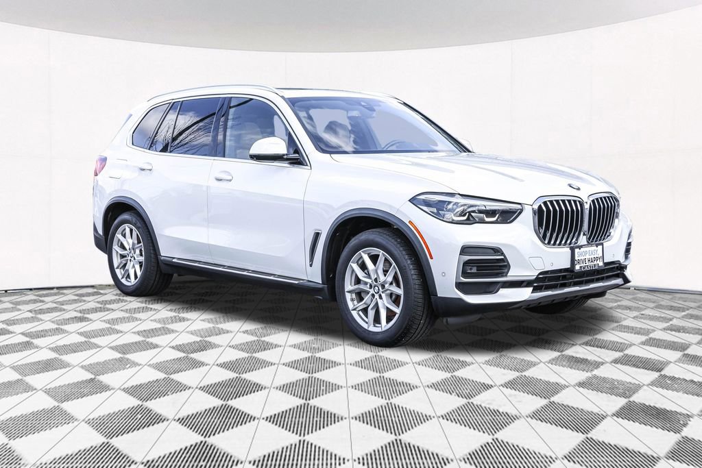 Used 2022 BMW X5 xDrive40i w/ Parking Assistance Package AWD/4WD image 12