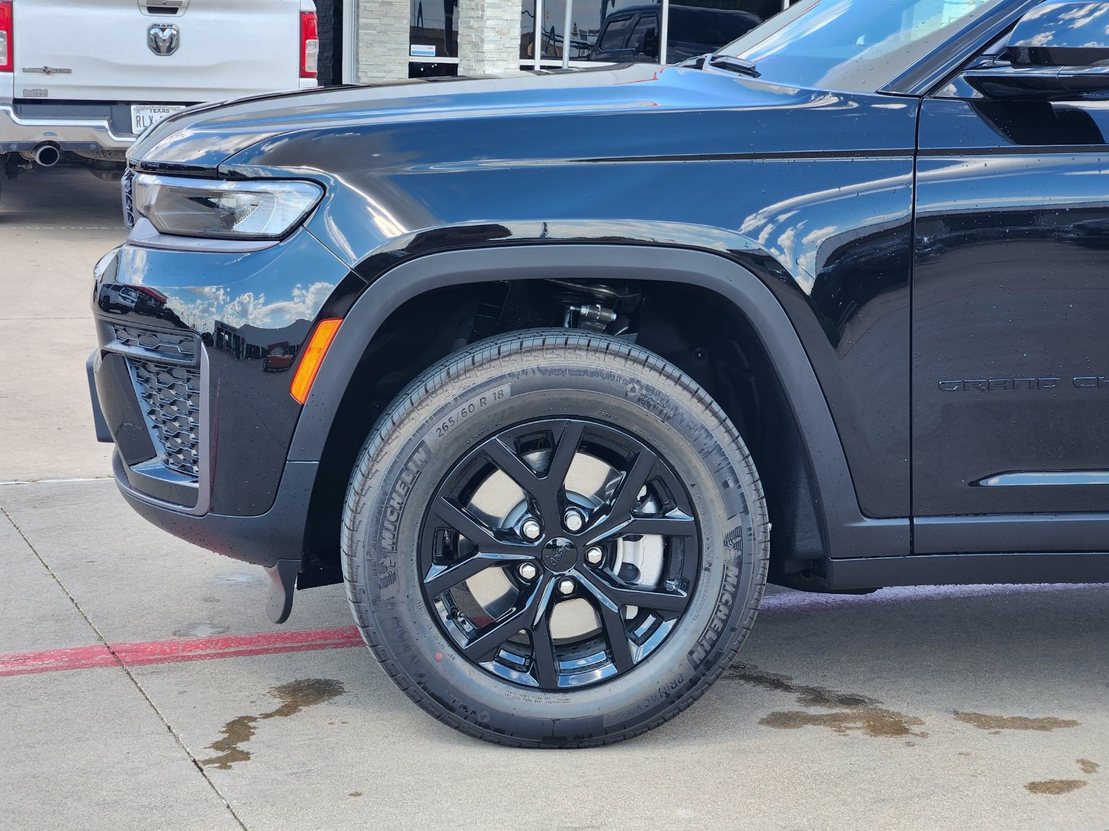 New 2026 Jeep Grand Cherokee L 2WD image 10