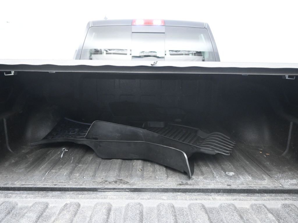 Used 2019 RAM 1500 Classic SLT w/ Black Appearance Group image 31