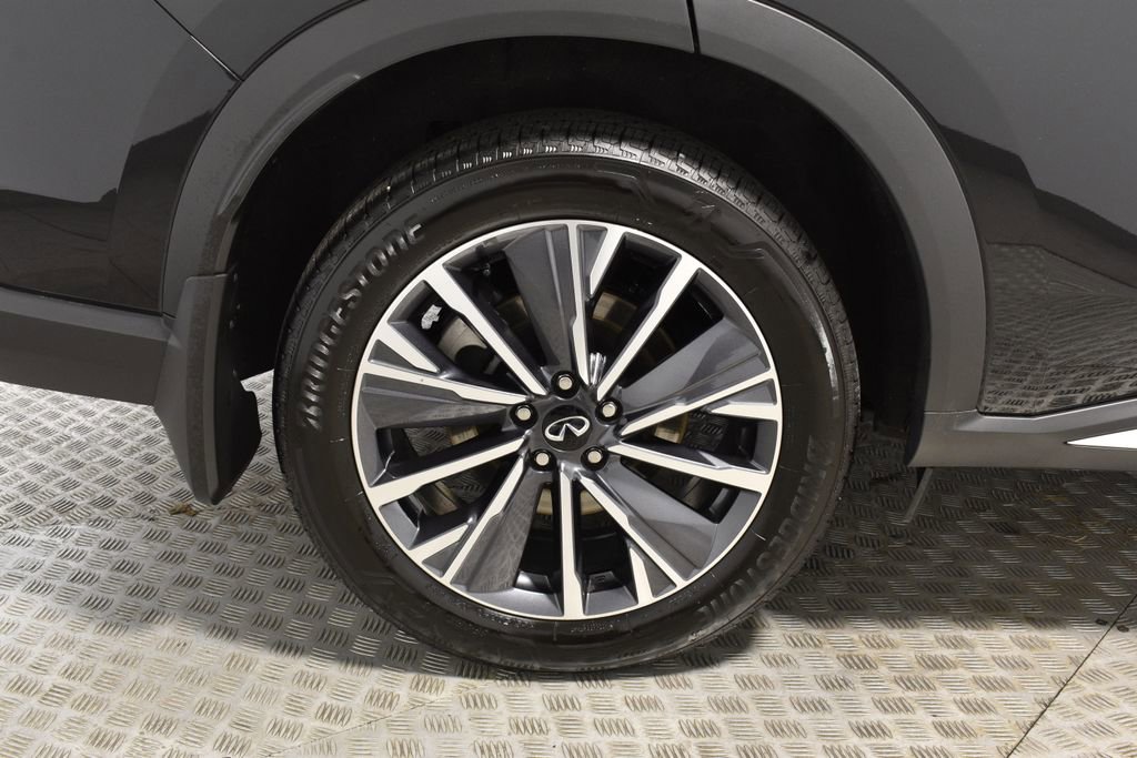 Certified 2026 INFINITI QX60 Luxe w/ Family Package image 38
