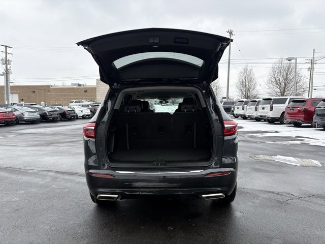 Used 2021 Buick Enclave Essence w/ Sound and Sites Package image 6