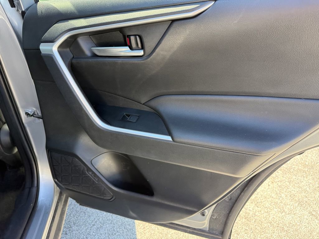 Certified 2024 Toyota RAV4 XLE FWD image 20