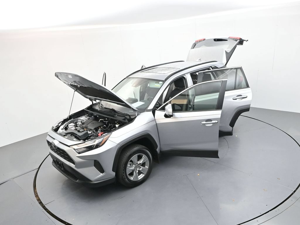 Used 2025 Toyota RAV4 XLE w/ Convenience Package FWD image 34