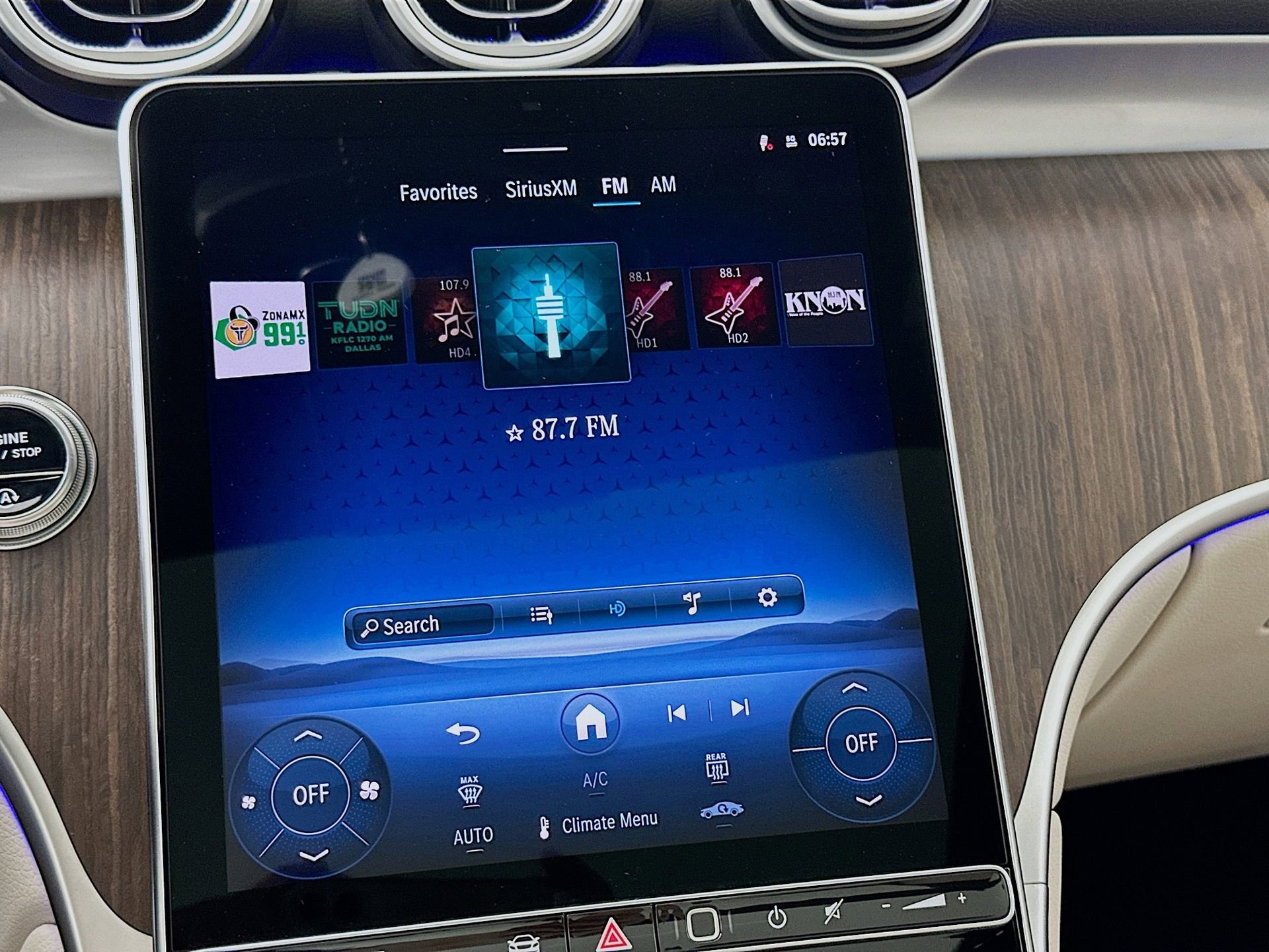 New 2026 Mercedes-Benz GLC 300 4MATIC image 16