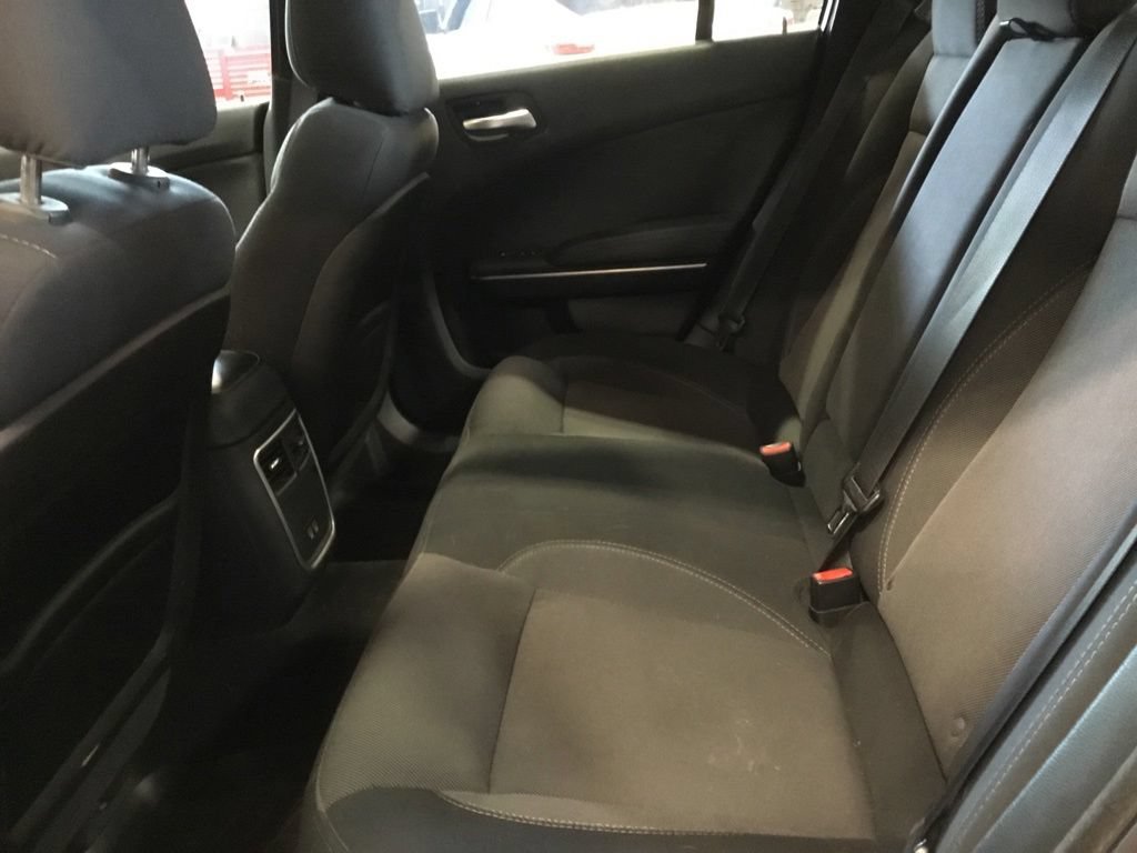 Used 2015 Dodge Charger SE w/ Power Sunroof Group AWD/4WD image 3