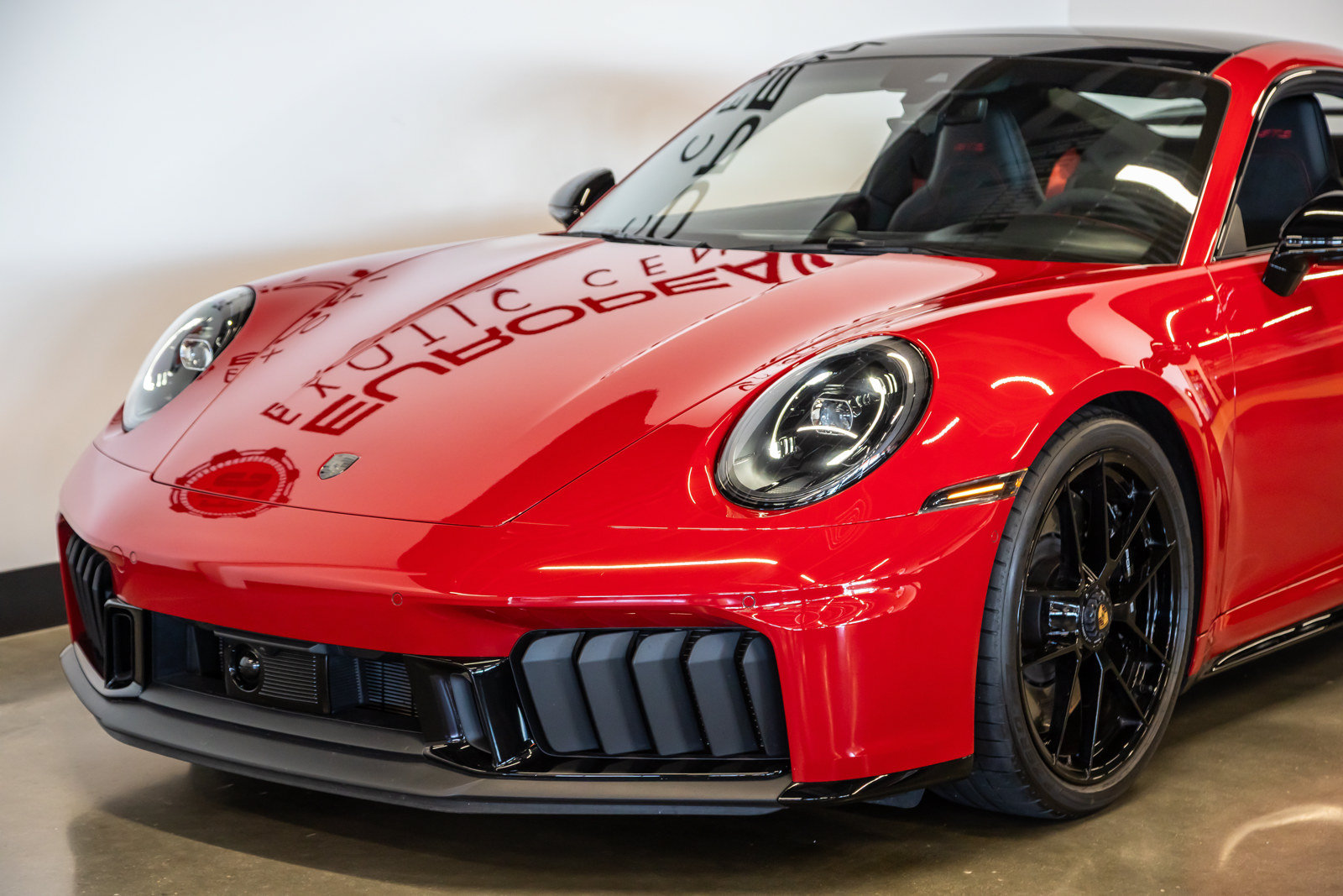 Used 2025 Porsche 911 Carrera GTS RWD image 20