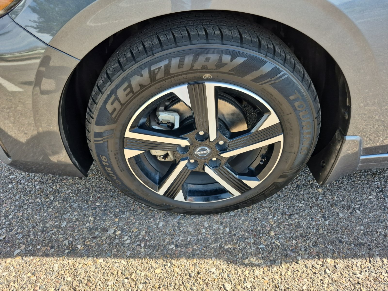 Used 2024 Nissan Sentra SV FWD image 26