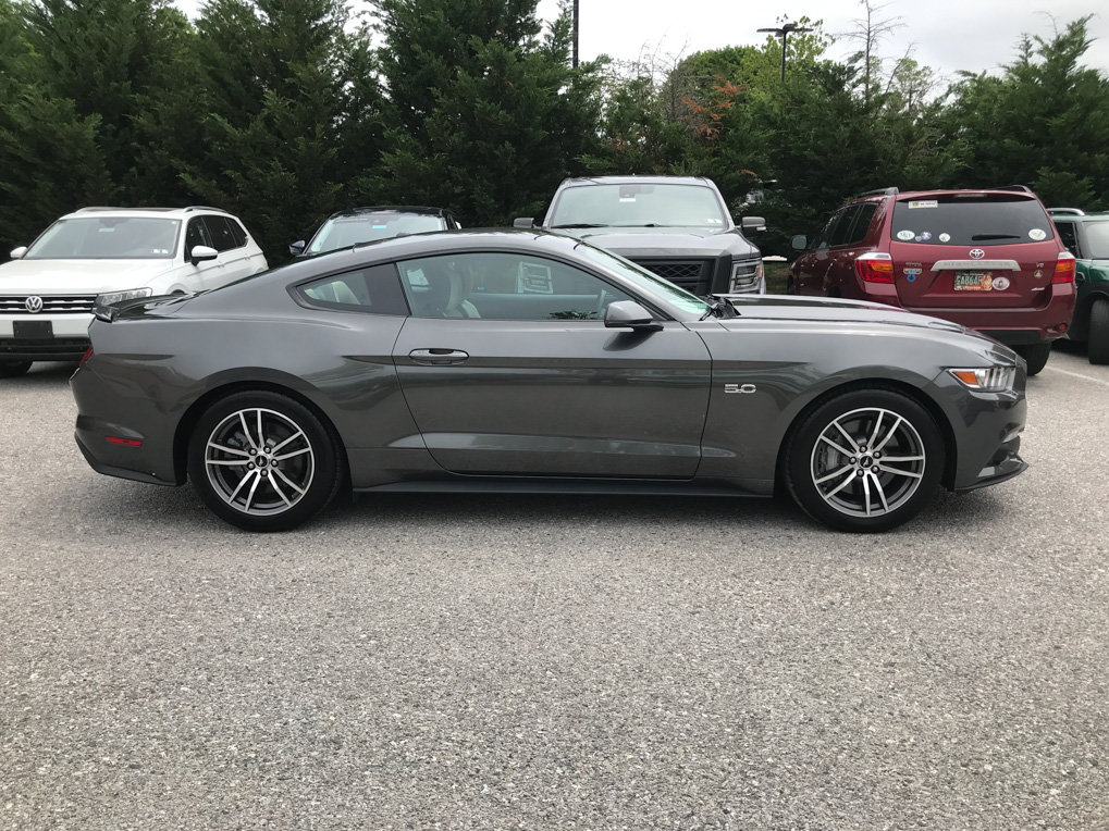 Used 2015 Ford Mustang GT Premium RWD image 8