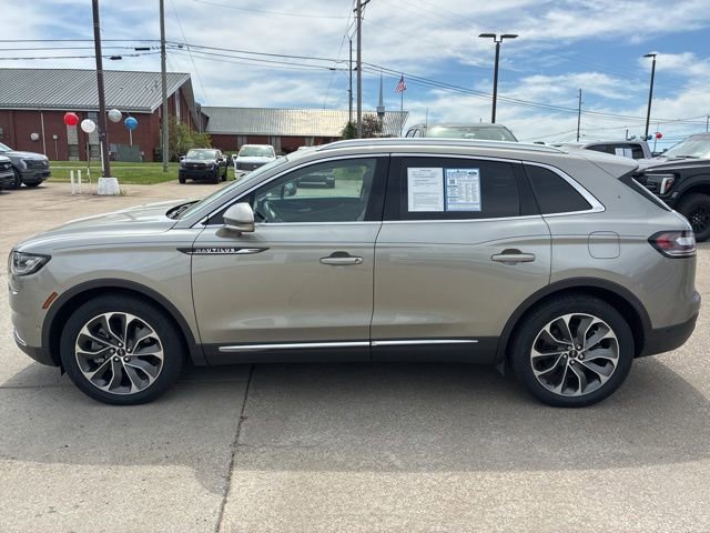 Used 2023 Lincoln Nautilus Reserve w/ Equipment Group 201A image 4