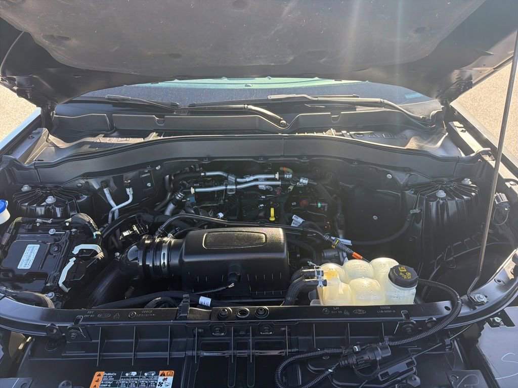 Used 2021 Ford Explorer XLT image 12