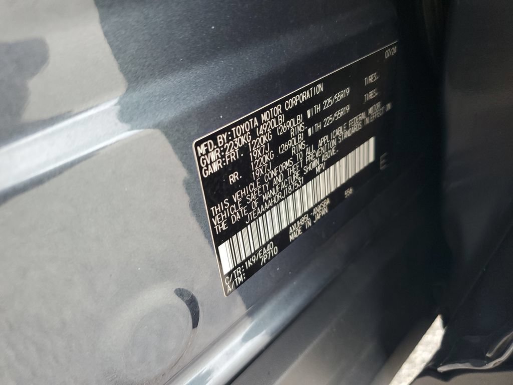Used 2024 Toyota Venza Limited AWD/4WD image 28