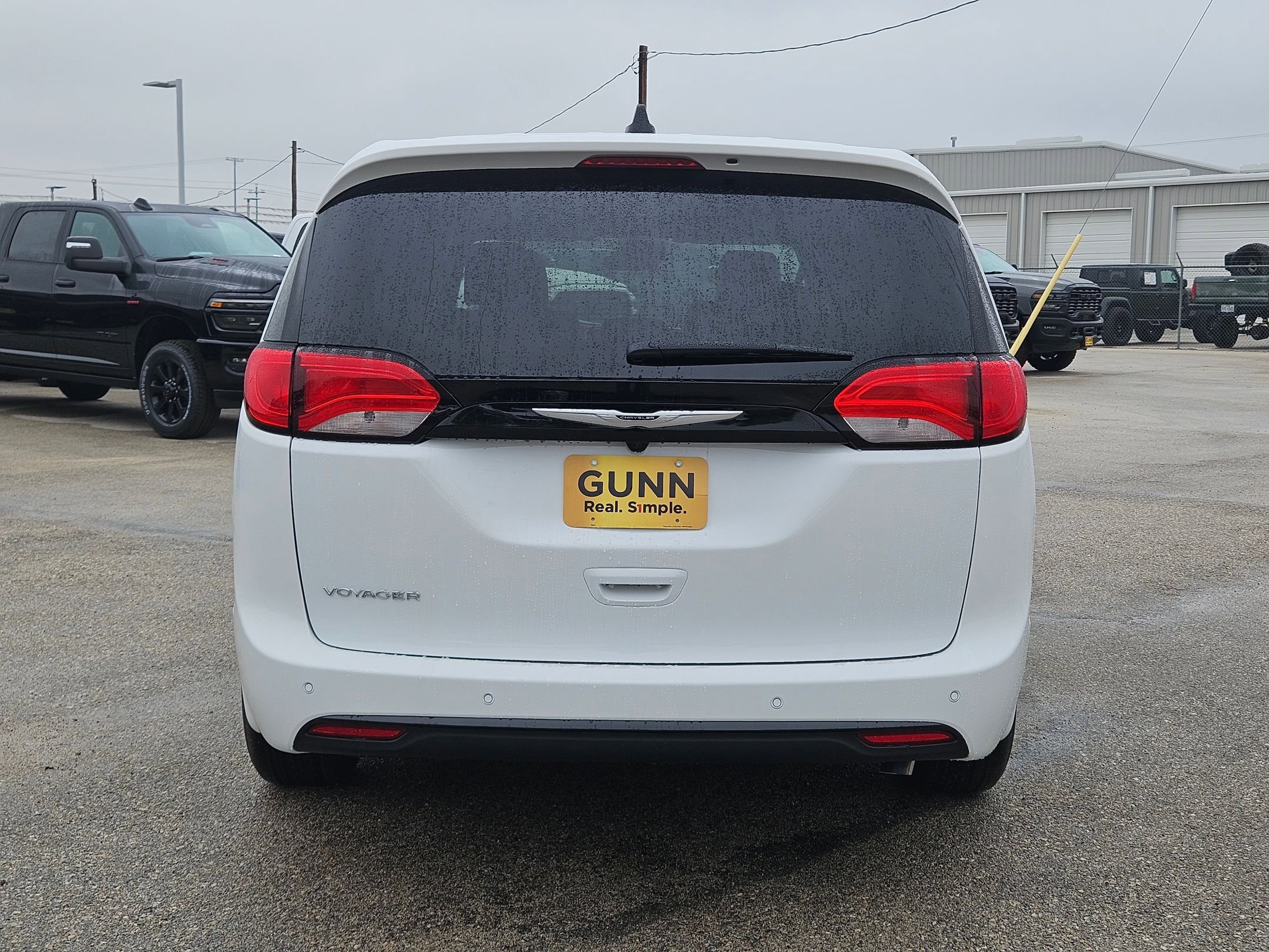 New 2026 Chrysler Voyager LX image 4