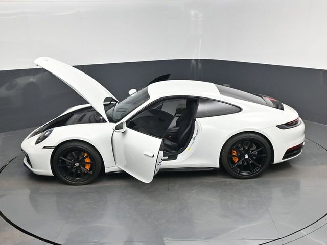Used 2020 Porsche 911 Carrera 4S AWD/4WD image 17