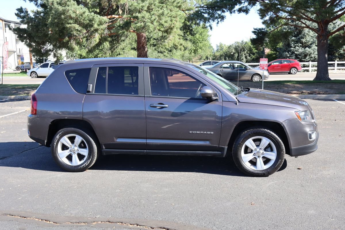 Used 2016 Jeep Compass High Altitude AWD/4WD image 3