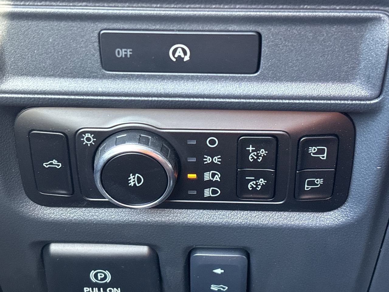 New 2025 Ford F150 XLT w/ Equipment Group 303A High image 31