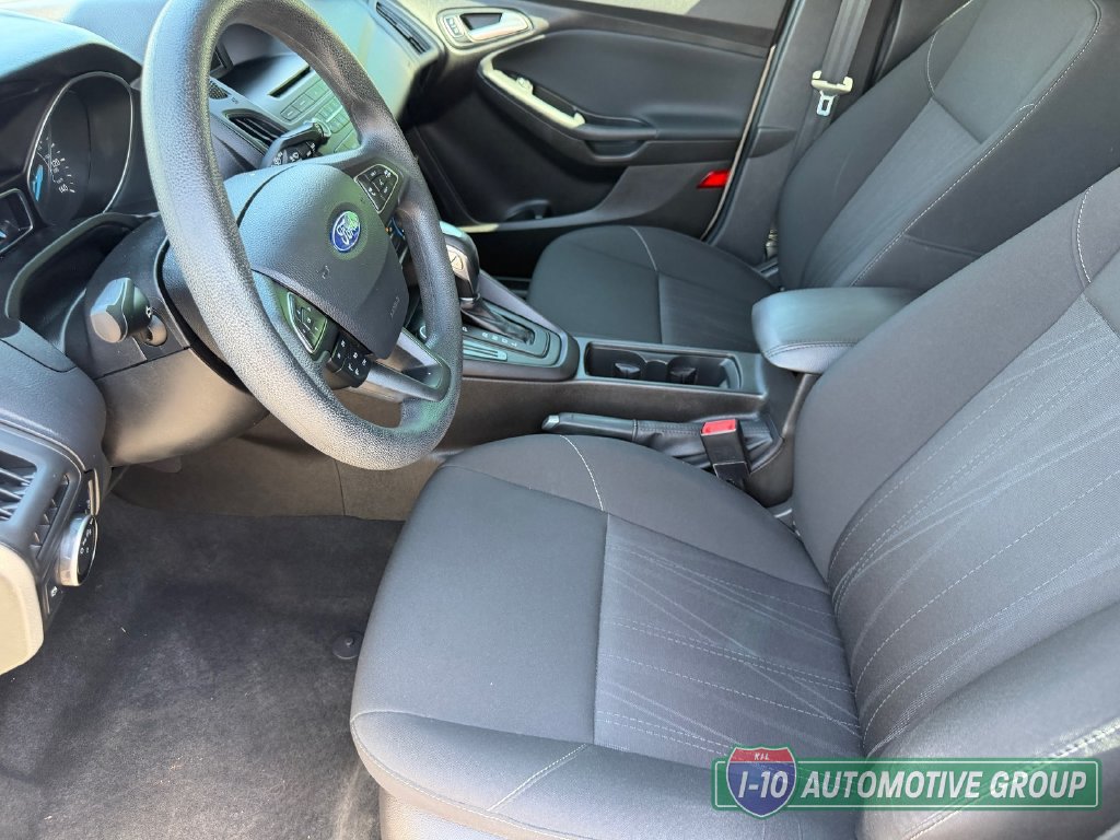 Used 2016 Ford Focus SE FWD image 18