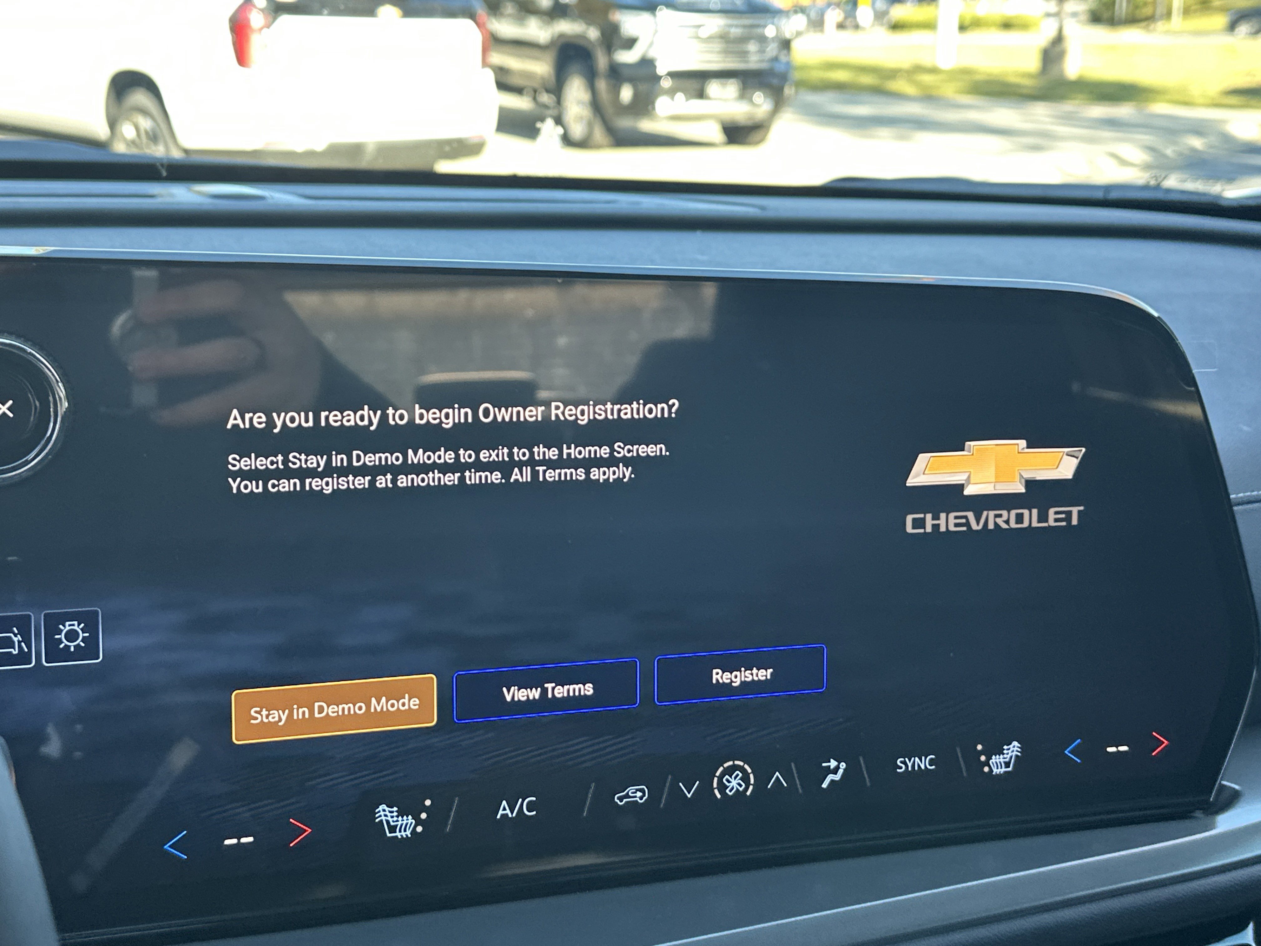 New 2026 Chevrolet Traverse LT w/ Sun and Wheel Package image 25