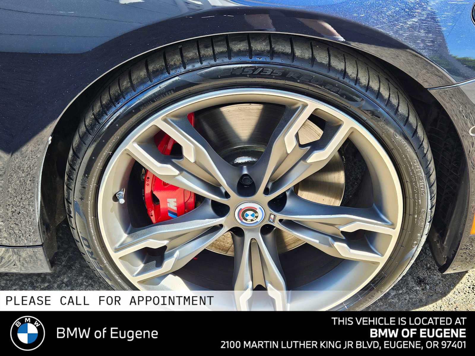 Used 2023 BMW M550i xDrive w/ Executive Package AWD/4WD image 9