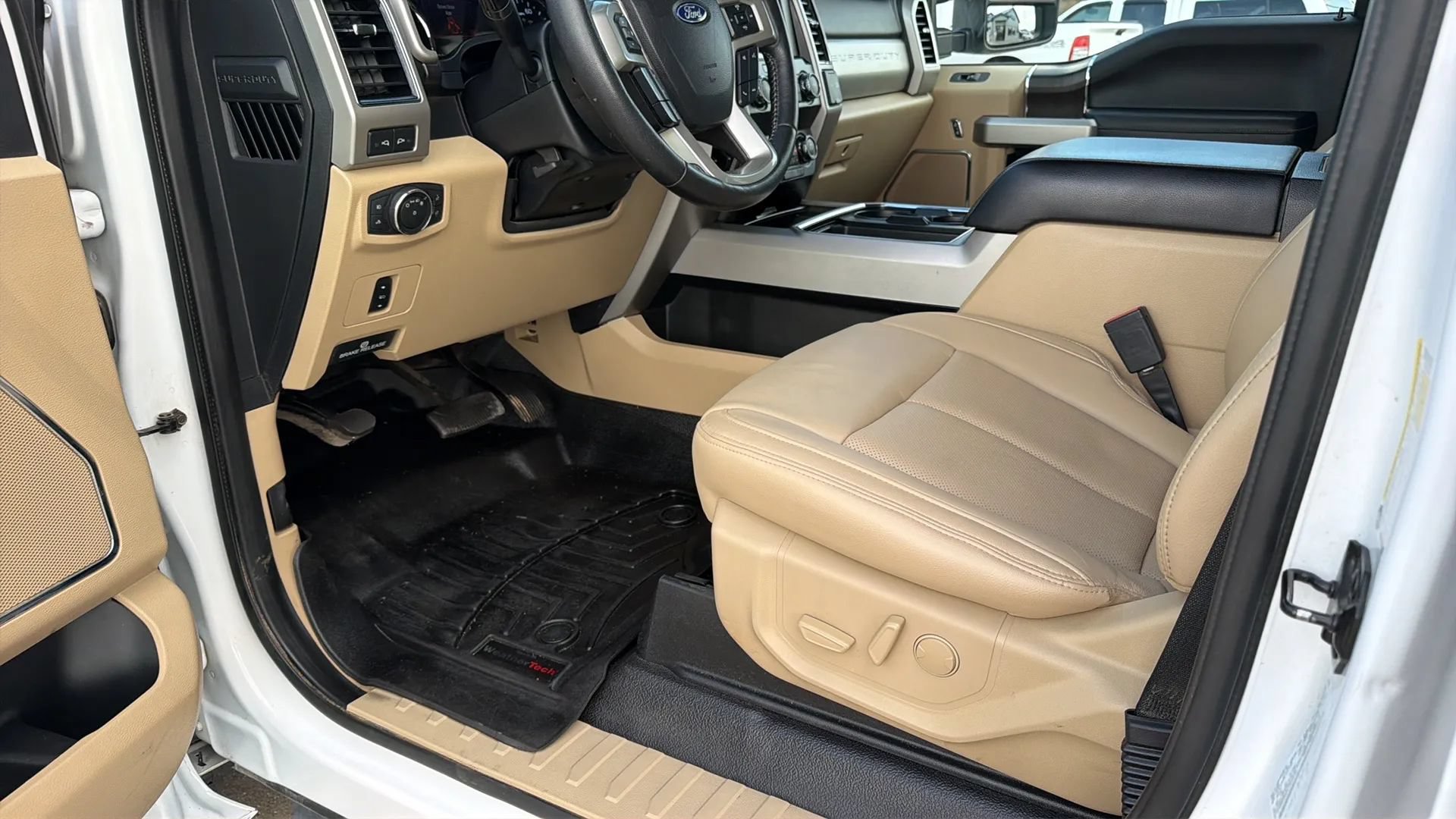 Used 2020 Ford F350 Lariat w/ Lariat Value Package AWD/4WD image 89