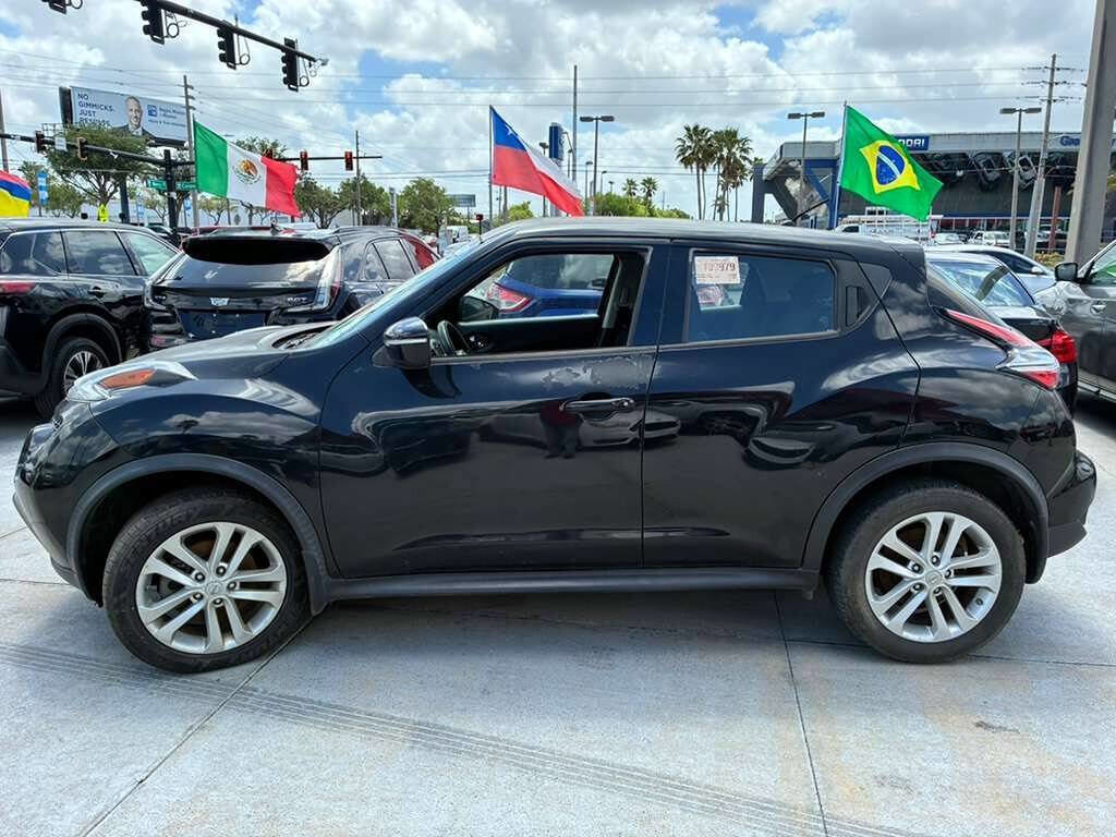 Used 2015 Nissan Juke S FWD image 6
