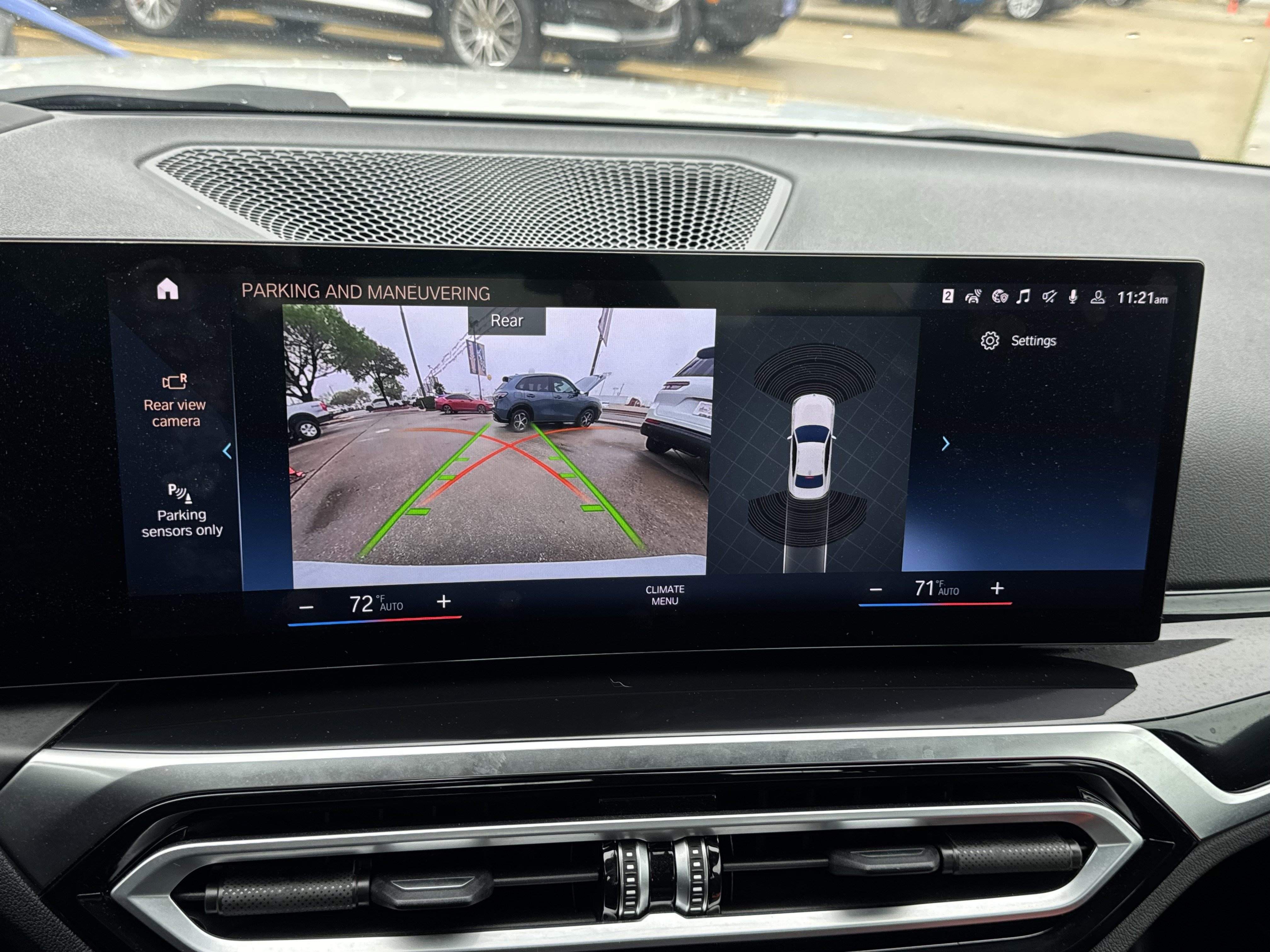 Used 2024 BMW 230i xDrive Coupe w/ Premium Package image 19