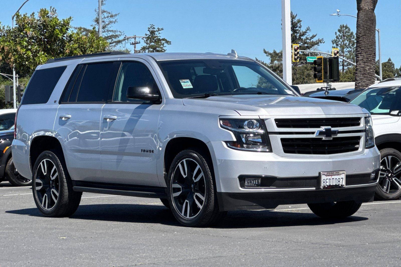 Used 2018 Chevrolet Tahoe LT image 2