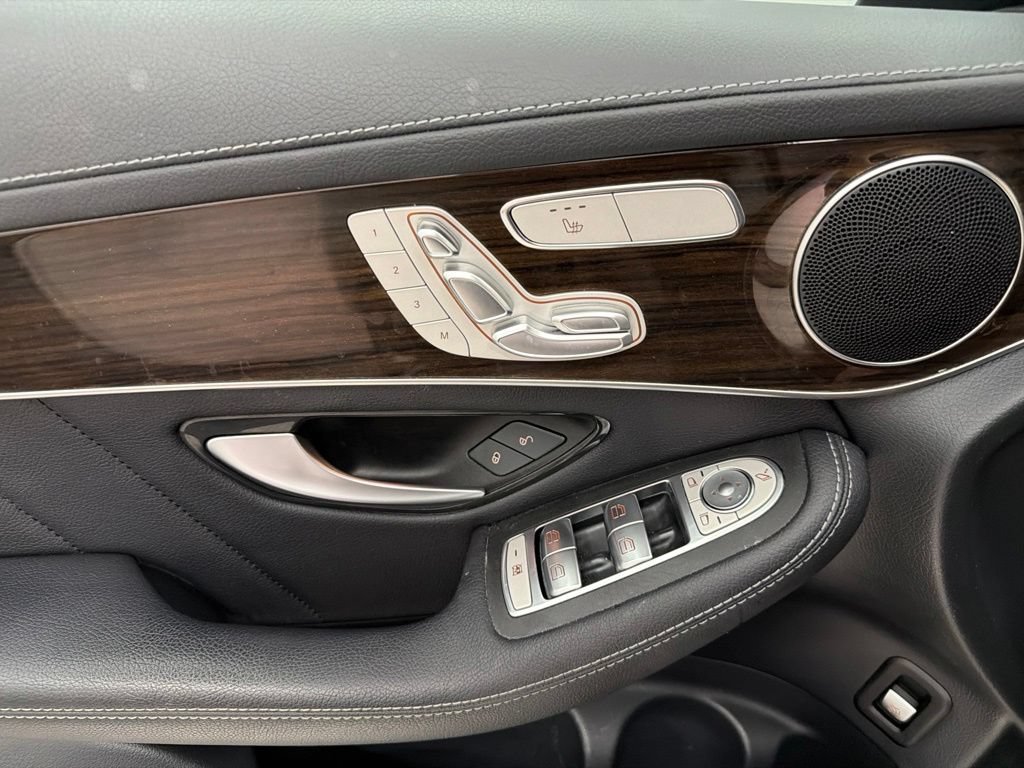 Certified 2022 Mercedes-Benz GLC 43 AMG 4MATIC image 22