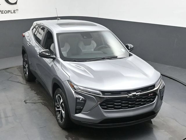 New 2026 Chevrolet Trax RS w/ Sunroof Package FWD image 25