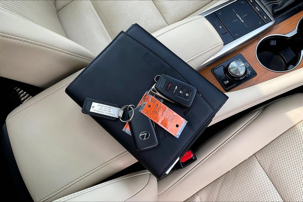 Used 2022 Lexus RX 350 FWD w/ Premium Package image 34