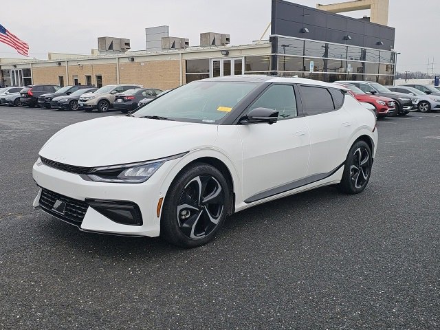 Used 2022 Kia EV6 GT-Line w/ GT-Line Suede Seat Package image 15