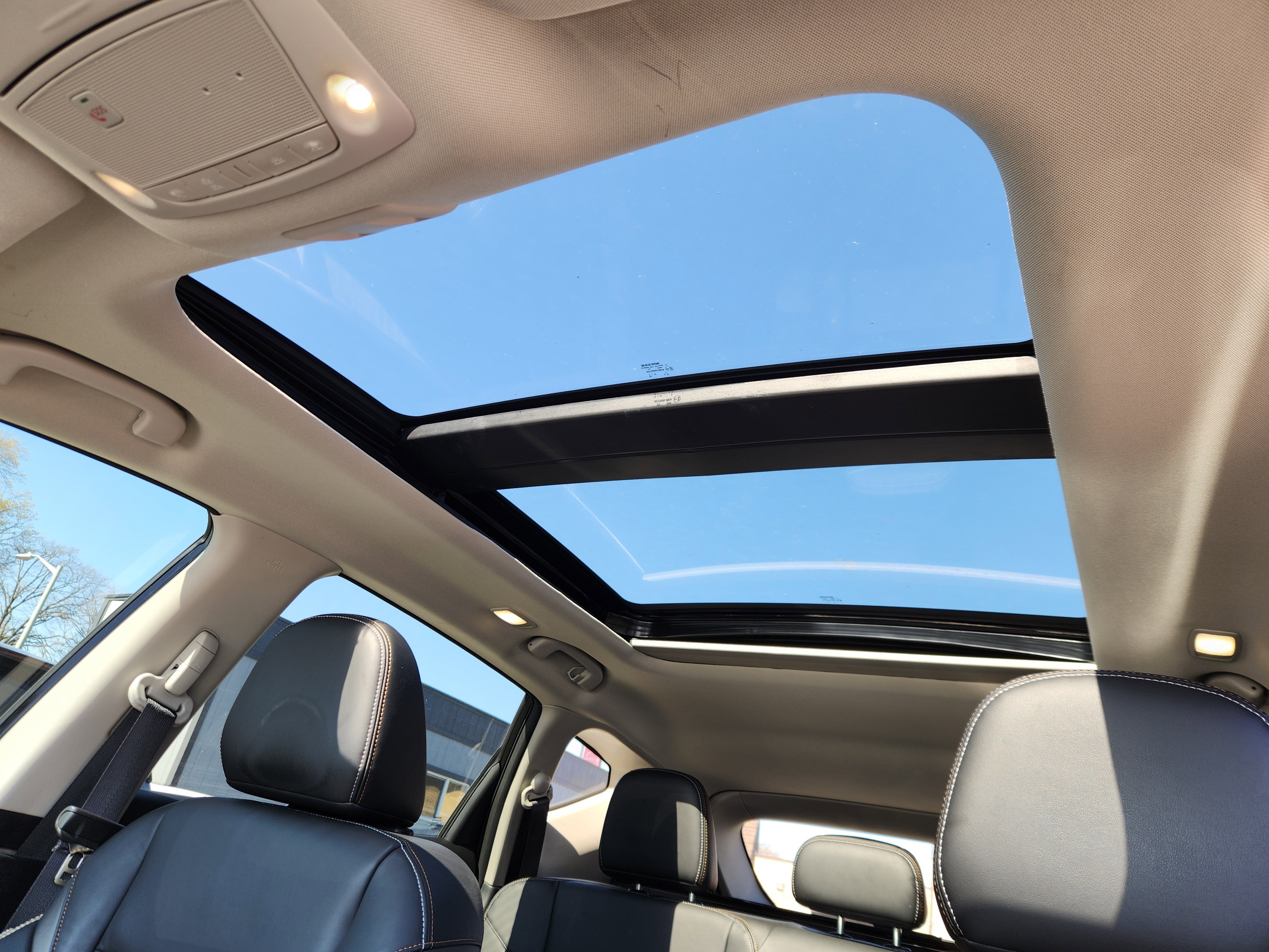 Certified 2024 Nissan Murano Platinum w/ Cargo Package image 16