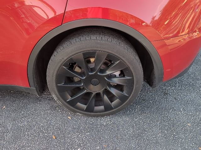 Used 2023 Tesla Model Y Long Range image 7