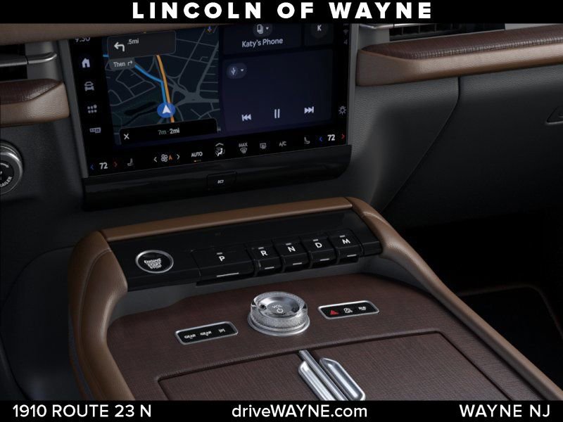 New 2026 Lincoln Navigator Reserve AWD/4WD image 16