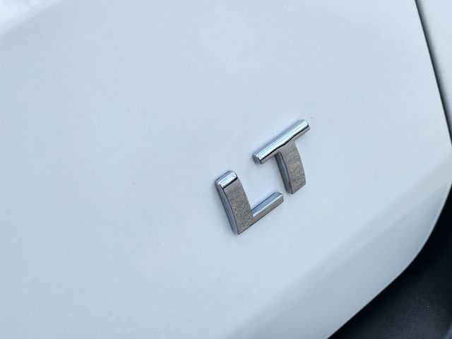 Used 2023 Chevrolet Traverse LT w/ LT Premium Package AWD/4WD image 12