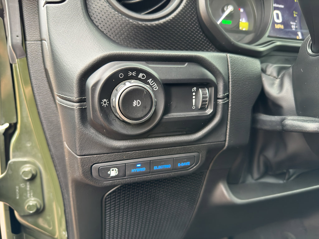 Used 2024 Jeep Wrangler Unlimited Rubicon 4xe image 23