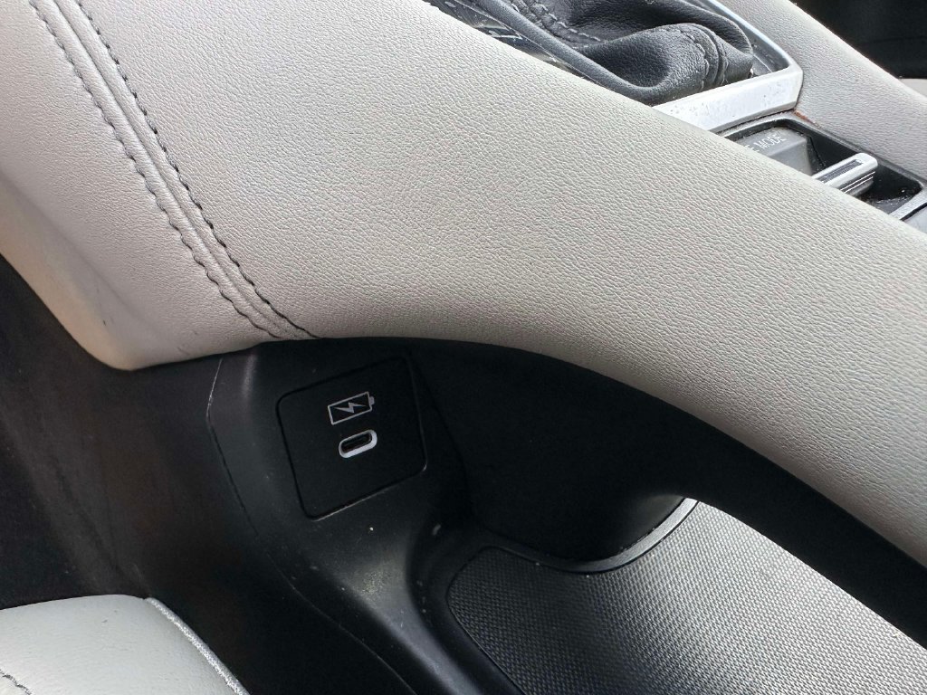Certified 2024 Honda HR-V EX-L image 18