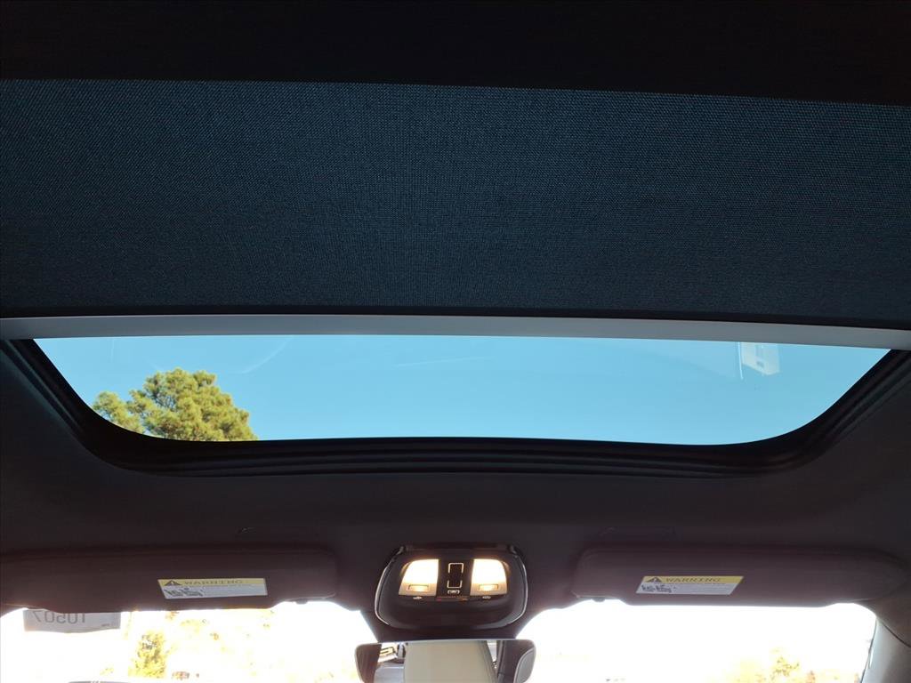 New 2026 Volvo XC90 T8 Plus w/ Protection Package Premier image 14