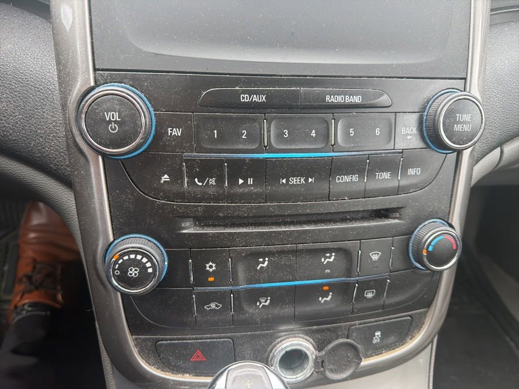 Used 2015 Chevrolet Malibu LS FWD image 9