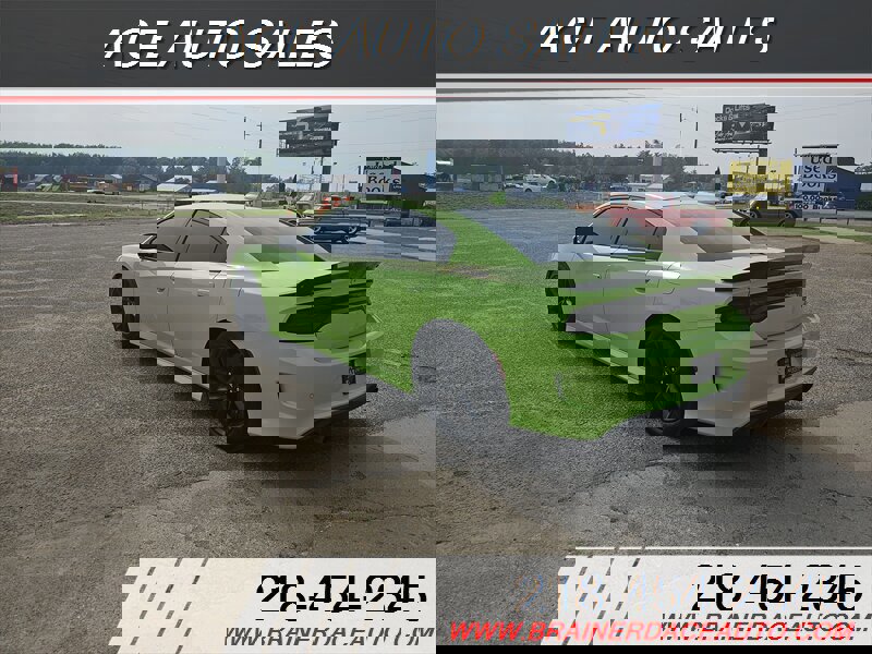 Used 2019 Dodge Charger Scat Pack w/ Plus Group RWD image 4