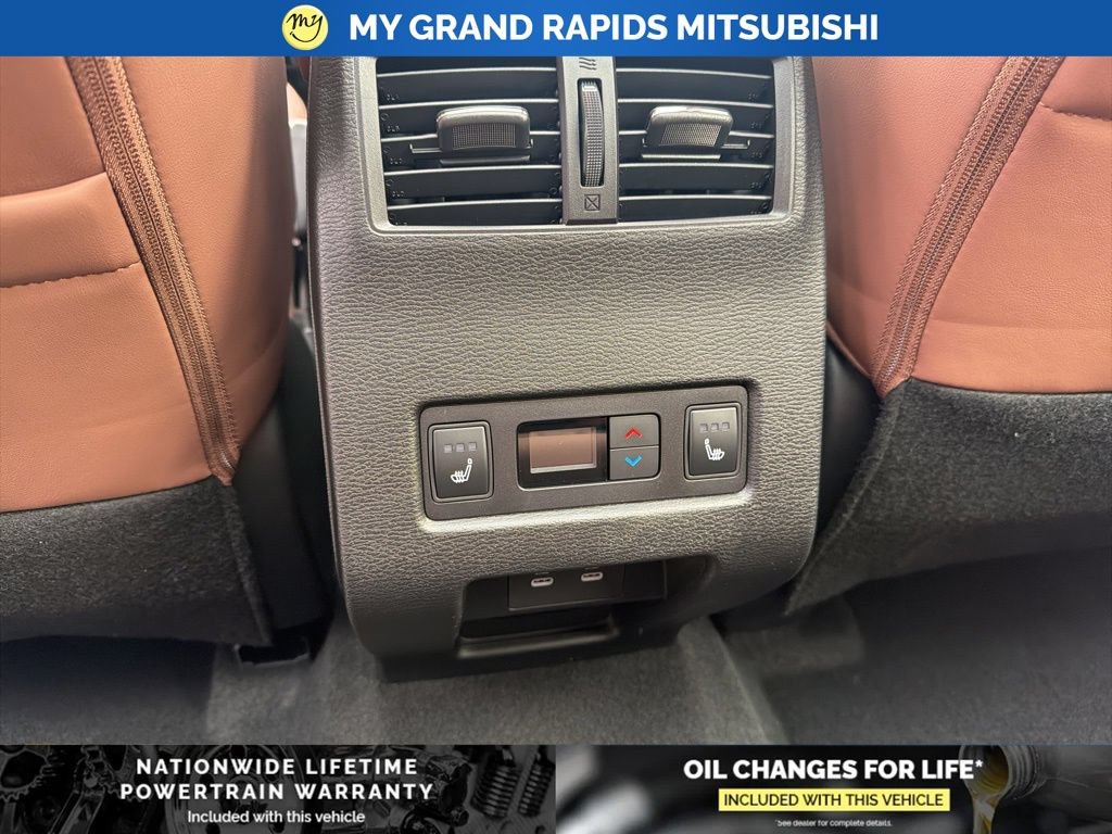 New 2026 Mitsubishi Outlander SEL AWD/4WD image 26