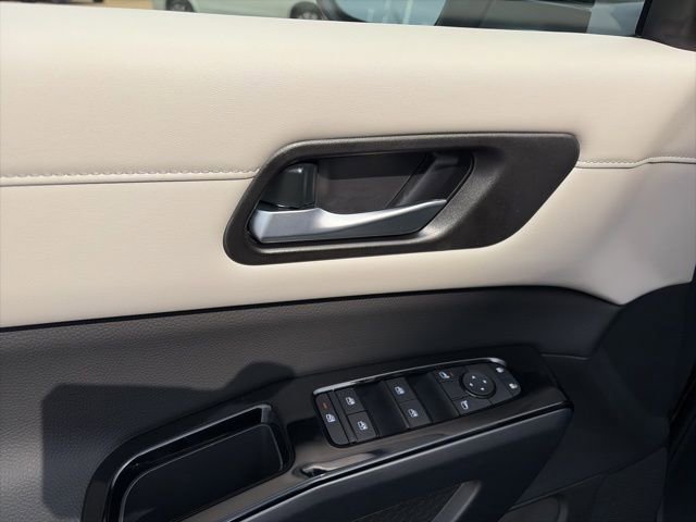New 2026 Nissan Pathfinder SL image 11