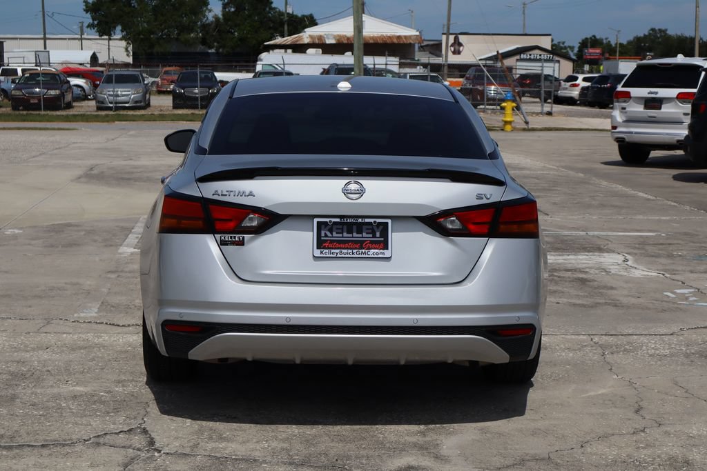 Used 2022 Nissan Altima 2.5 SV FWD image 8