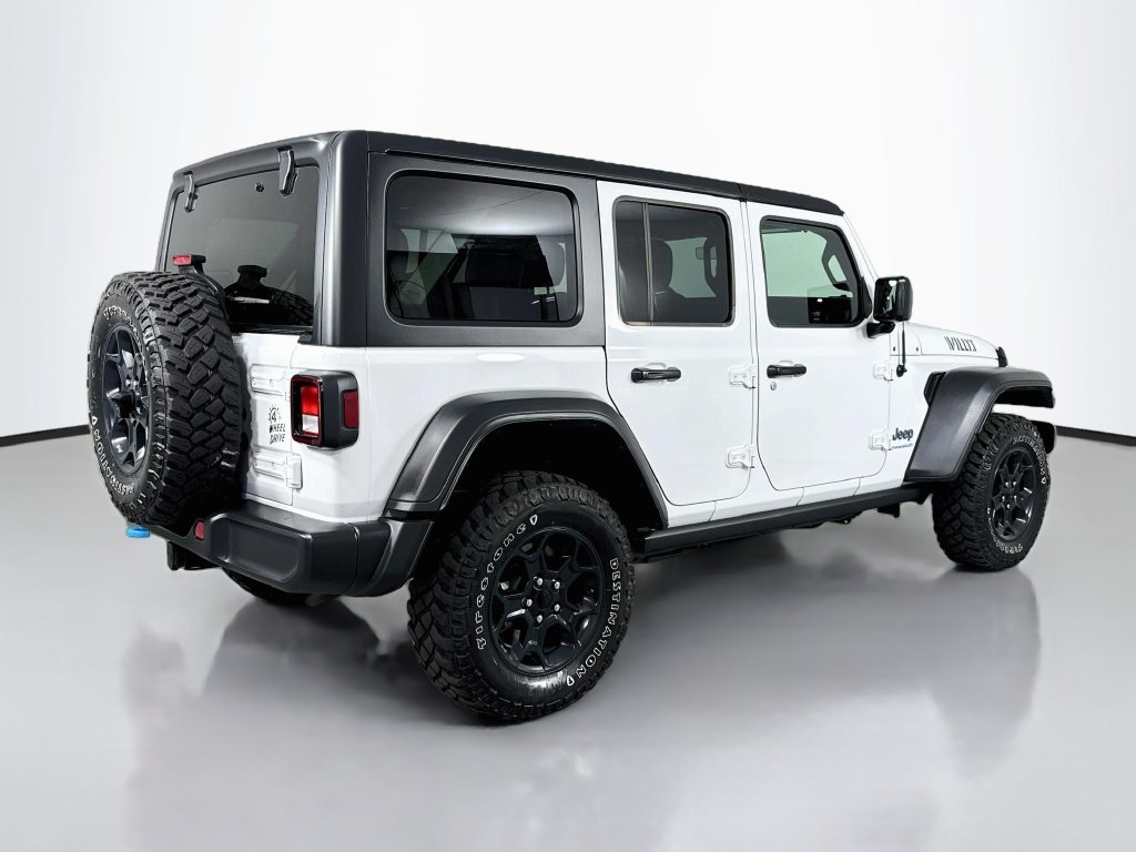 Used 2023 Jeep Wrangler Unlimited w/ Cold Weather Group AWD/4WD image 7