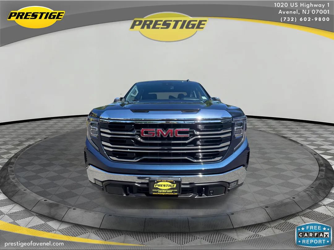 Used 2022 GMC Sierra 1500 SLT w/ Max Trailering Package AWD/4WD image 2