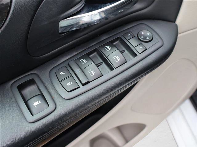 Used 2016 Dodge Grand Caravan SE w/ Quick Order Package 29E SE image 11